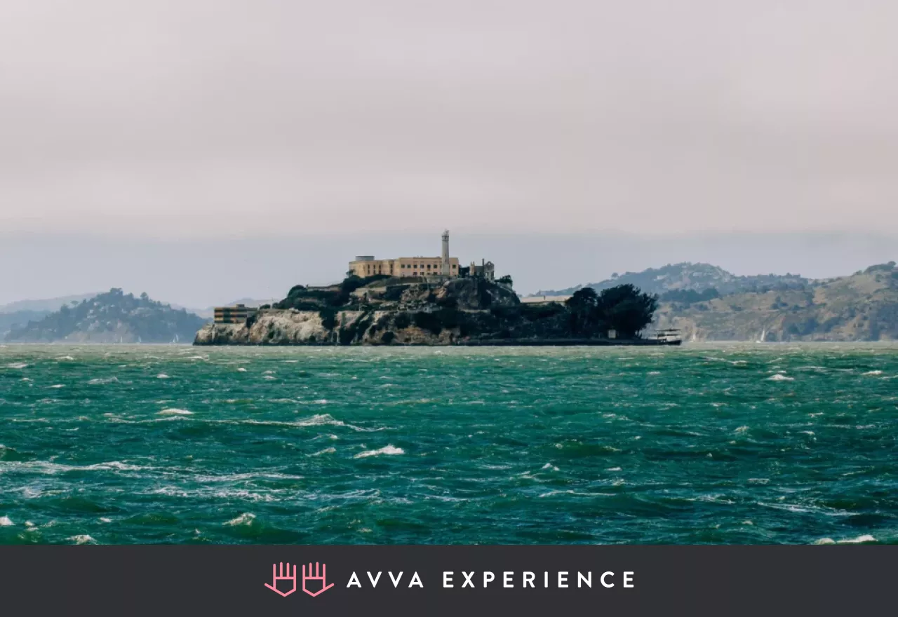 Try to escape from Alcatraz in Avva's online leadership activity